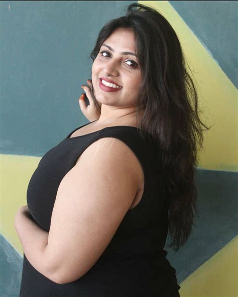 hot desi girl|Curvy Indians (@curvyindians) • Instagram photos and videos